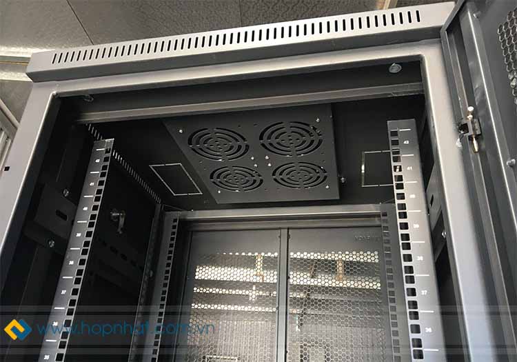 Kết cấu của tủ rack UNIRACK